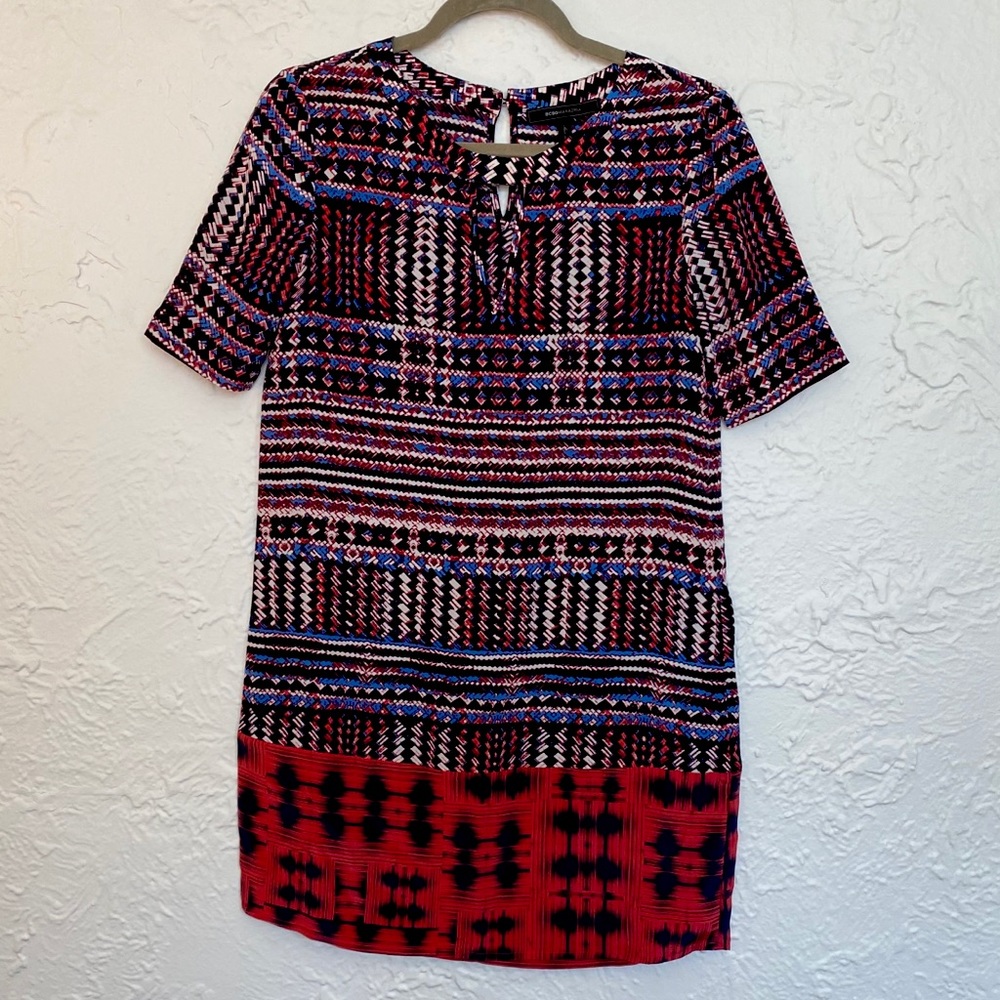 BCBGMaxAzria Short Sleeve Keyhole Dress